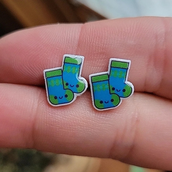 ARGYLE SOCKS Kawaii Stud Earrings - Picture 4 of 6